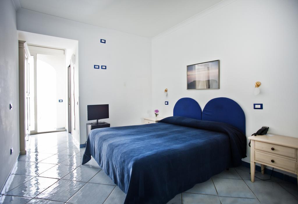 Hotel Villa Iulia Ventotene Luaran gambar